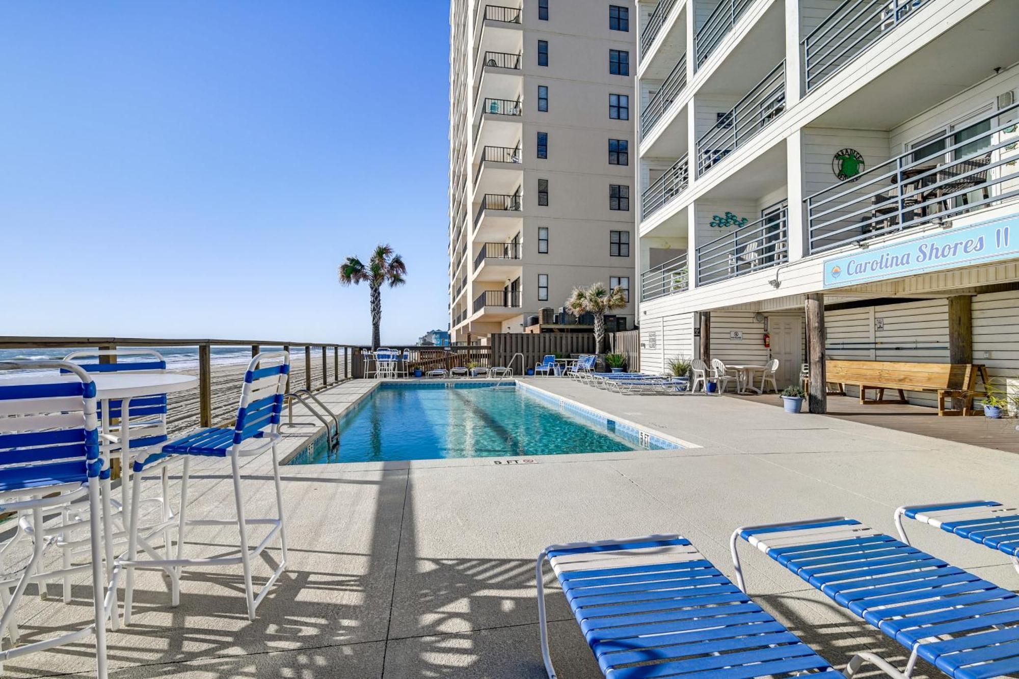 Cozy Beachfront Condo With Wifi, Views And Pool Access 미를 비치 외부 사진