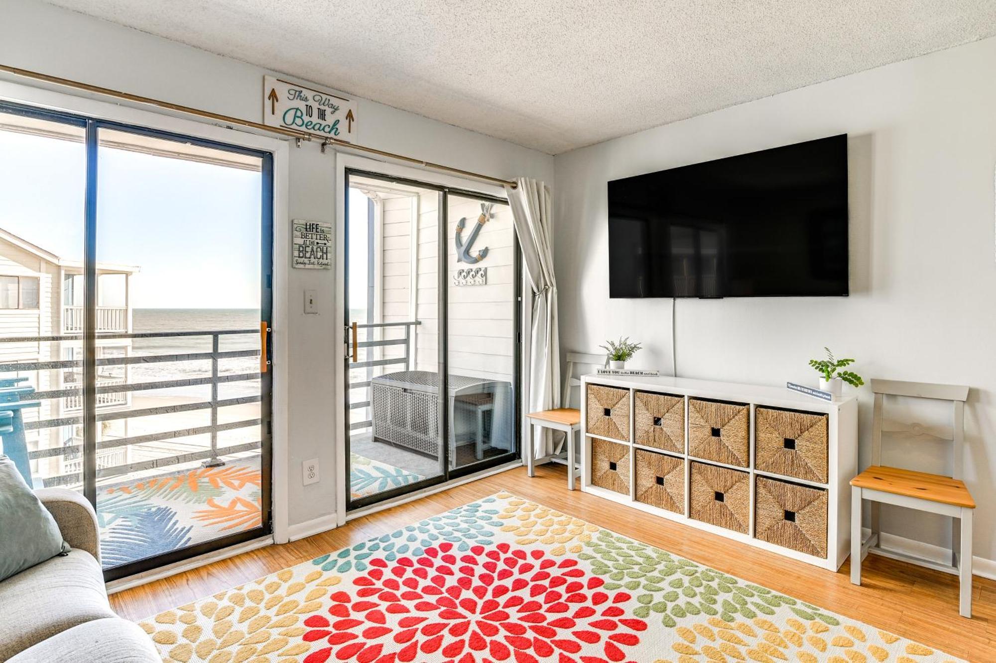 Cozy Beachfront Condo With Wifi, Views And Pool Access 미를 비치 외부 사진